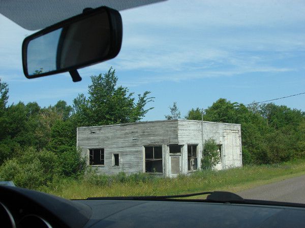 the east river valley 15611 242